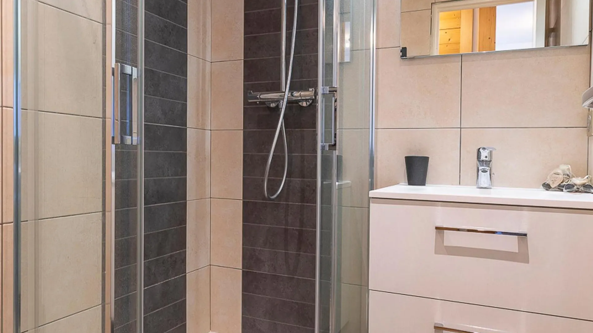 Charmant 2 Pieces Renove, Internet Fibre, Balcon, Casier A Ski, Quartier Paisible - Fr-1-314-210 Morzine 0*,  Γαλλία